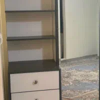 میز آرایشی MDF طوسی و سفید، آینه‌دار و جادار