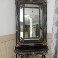 آینه و میز