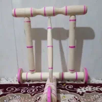 واکر چوبی چرخ دار کودک