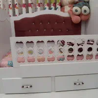 تخت و کمد اتاق خواب بچه