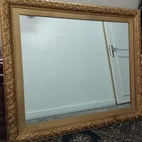آینه قاب طلایی