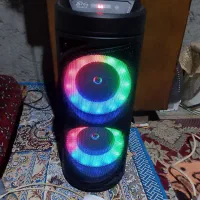 یک اسپیکر بلند نو صدای عالی بفروش میرسد