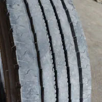 لاستیک ۲۳۵ کاملا سالم|قطعات یدکی و لوازم جانبی|اصفهان, بهارستان|دیوار