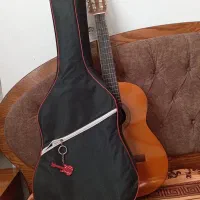 گیتار یاماهاc40|گیتار، بیس، امپلیفایر|مریوان, |دیوار