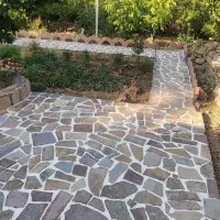 سنگ لاشه . سنگ ورقه ای . سنگفرش . کوبیک