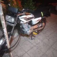 موتور کببر ۲۰۰خیلی تمیز سرحال