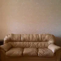 مبل و میز تلویزیون و وآینه و کنسول