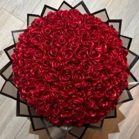 دسته گل روبانی۱۱۰ شاخه