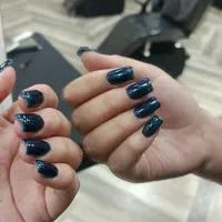 آف خدمات کاشت ناخن میکاپ.شنیون اصلاح صورت