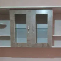 ویترین مابین دو کمد