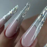 آموزش کاشت ناخن با ۴۰٪تخفیف ویژه
