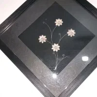 قابل دیواری نقره گل هاش نقره هستن کامل