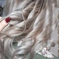 خدمات وآموزش میکاپ و کاشت ناخن با تخفیف ویژه|خدمات زیبایی و سلامت|تبریز, |دیوار