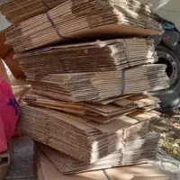 تعدادی کارتن و کارتن لباسشویی