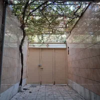 سوئیت حیاط دار،دربست،طبقه همکف، مستقل، راه جدا