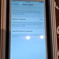 ایفون ۶ ۶۴گیگ سالم باباتری ۱۰۰