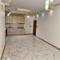۷۰ متری ۲ خوابه ، خیابان استخر ، فول امکانات