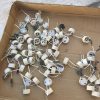 سوکت سرامیکی هالوژن|لامپ و چراغ|اصفهان, بوستان کوهستانی صفه|دیوار