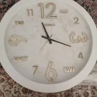 ساعت دیواری