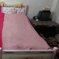 تخت یک نفر همراه تشک طبی فنری