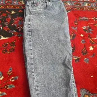 شلوار لی آبی و ذغالی فقط ۸۰۰