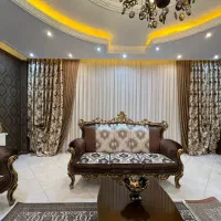 پرده همراه با کتیبه