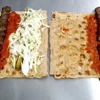 لقمه کوبیده با نان سنگک