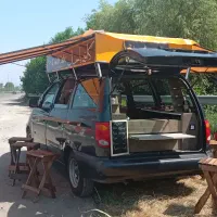 ماشین کاروان.(کافه سیار)