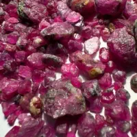 یاقوت زمرد الماس سنگ روحانی