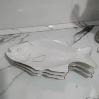 مقداری ظرف بلور