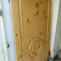 درب آپارتمان واتاق