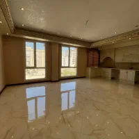 فروش آپارتمان ۸۲ متری ۲ خواب نور از ۲ جهت|فروش آپارتمان|تهران, اباذر|دیوار