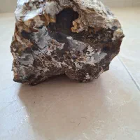 سنگ زیبای و خاص چند رنگ