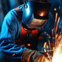 استخدام جوشکار پروفیل