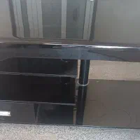 میز تلویزیون شیشه ای