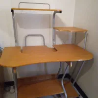 میزکامپیوترمالزی