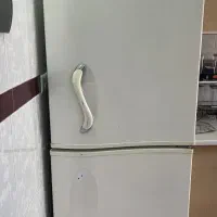 یخ چال فری زر سایوان