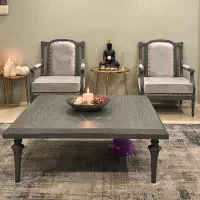 2 عدد مبل تکی و میز جلو مبلی