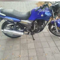 موتورسیکلت جوان