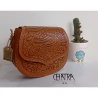 آموزش چرمدوزی (کیف) فومن