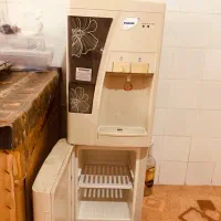 آبسرد کن و گرم کن با مخزن آب