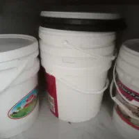 سطل.ودبه سردار سالم وتمیز