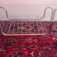 میز شیشه ای جلو مبل