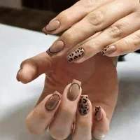 خدمات کاشت ناخن