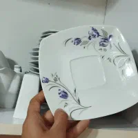 سرویس چینی ۱۲ نفره و سرویس چایی خوری ۶ نفره