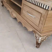 زیرتلویزیونی چوبی