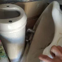 سرشور ایستاده|آرایشگاه و سالن‌های زیبایی|بهارستان, |دیوار