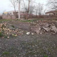 زمین مسکونی ۱۰۰متر ۱۰در۱۰ به فروش میرسد