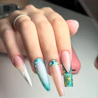 اموزش و استخدام ناخنکار