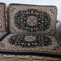 سه عدد پشتی